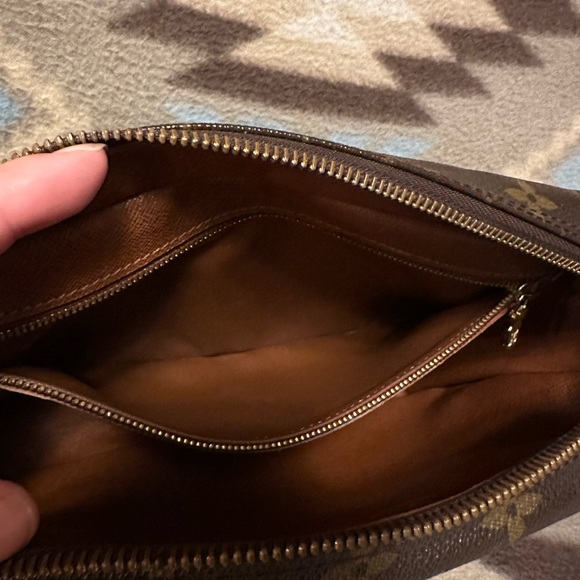 Vintage Louis Vuitton crossbody Trocadero - Picture 3 of 11